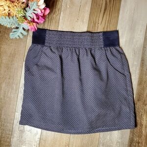 GAP Navy Blue Mini Skirt Fully Lined Floral Pattern Women's Size Medium NWOT